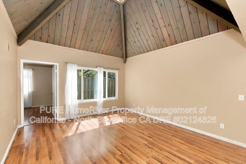 Santa Rosa Condo: 1951 Knolls Drive