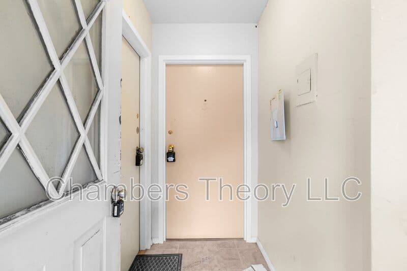 Washington Condo: 533 Florida Avenue NW