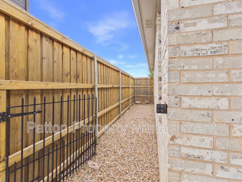 Amarillo House: 7703 Crestline Drive