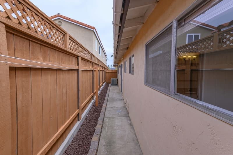 Coronado House: 358 I Ave