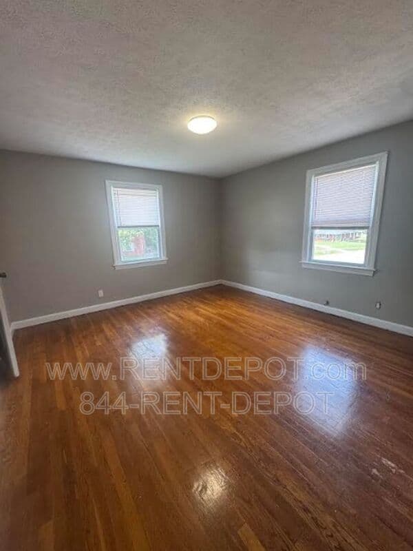 Evansville House: 2513-2515 Adams Ave, Evansville, IN 47714 - Unit 2515