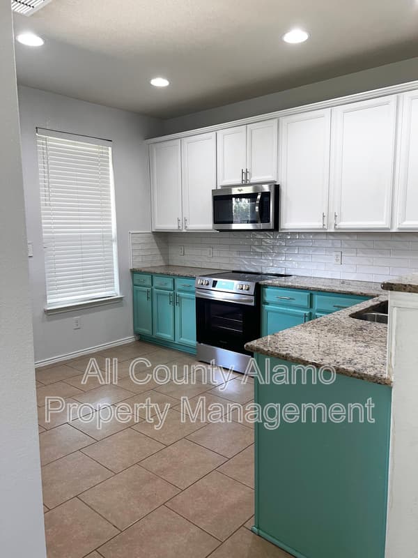 Selma House: 419 Harvest Point