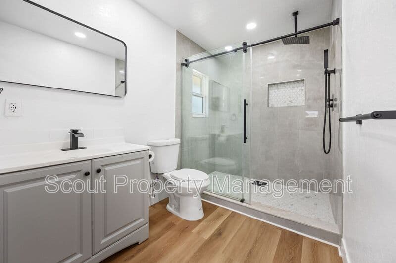 Escondido House: 1934 S Juniper Street