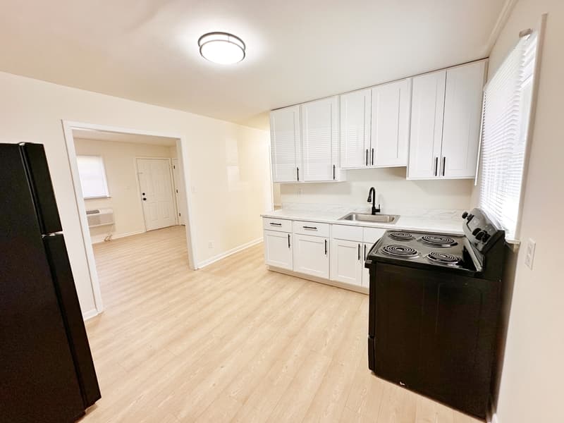 Greensboro Condo: 819 Dana Place - A
