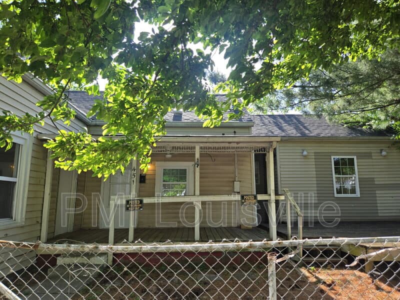 Louisville House: 451 N 25th St MK