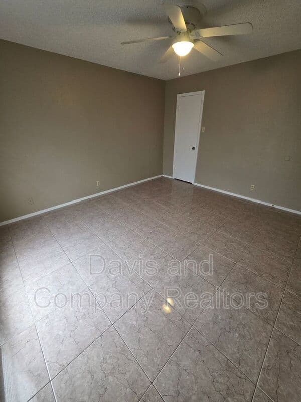 Midland Condo: 4802 Country Club Dr