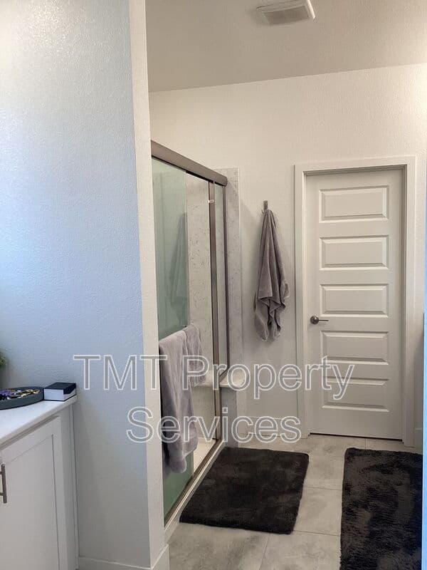Sacramento House: 3759 Po River Way