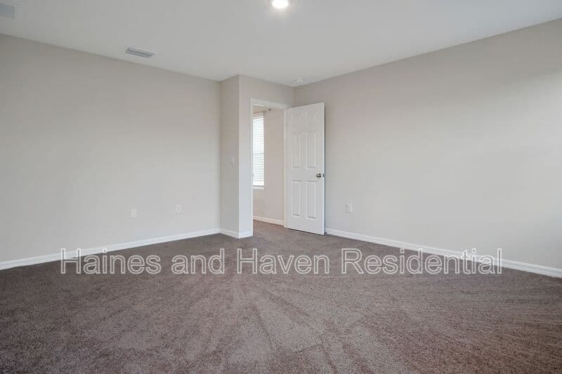 Lake Hamilton House: 3889 Geranium Ave
