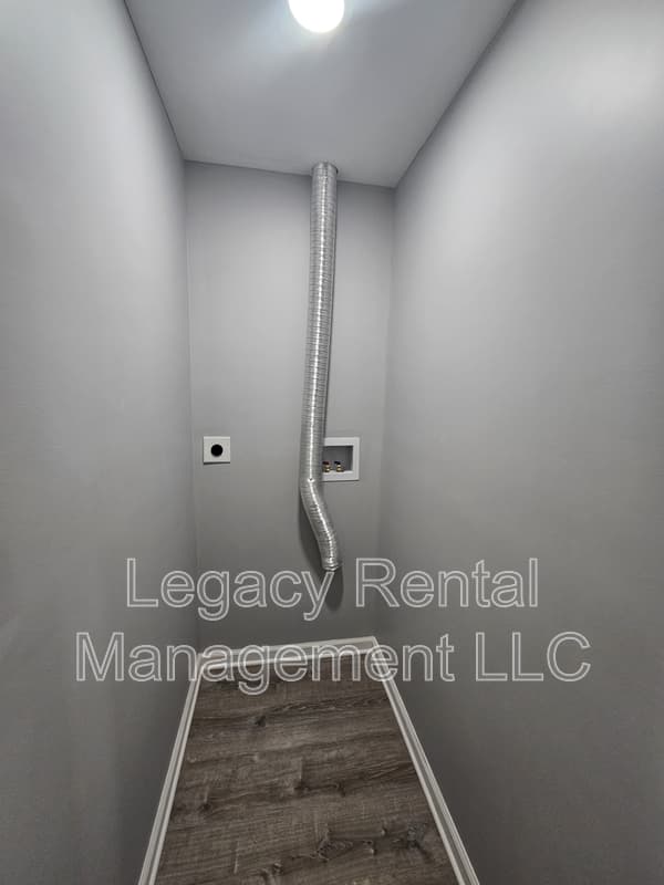 McAdoo Condo: 113 A West Blaine Street - 1