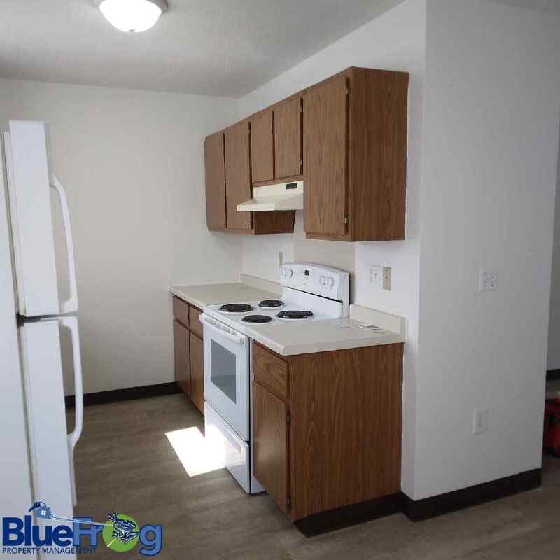 Suring Condo: 406 North Barkman Street - 4