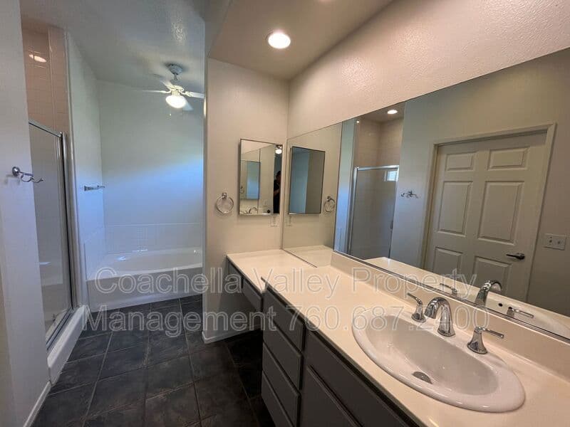 Cathedral City House: 68681 Pasada Rd
