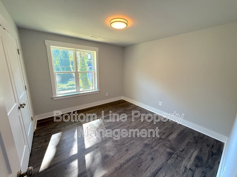 Charlotte Townhome: 2923 Burgess Dr