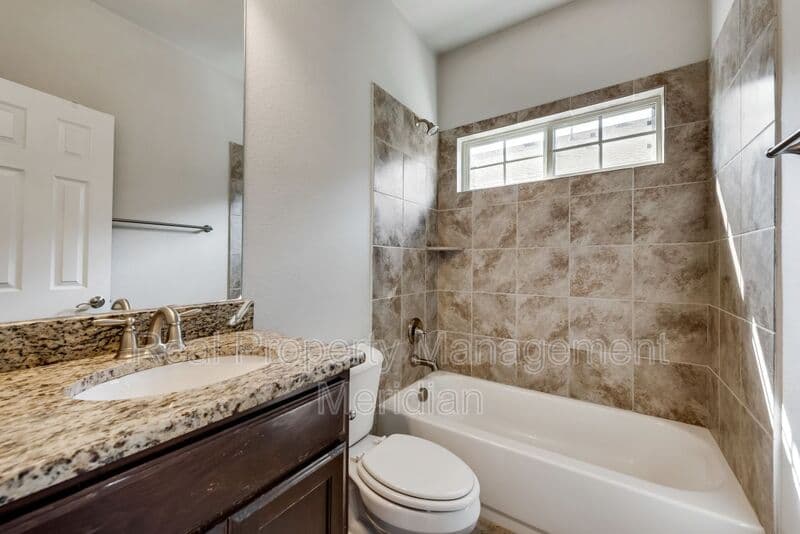 Fort Worth House: 6308 Maritime St