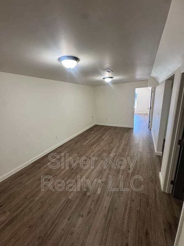 Athens House: 1603 Hutsell Drive