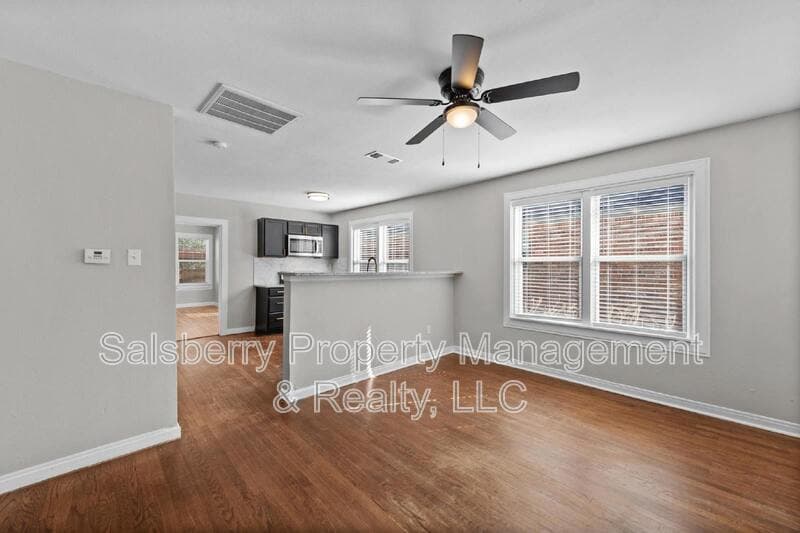 Fort Worth House: 3770 W. 6th Street
