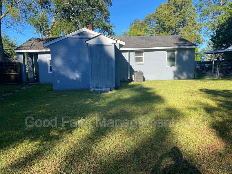 Augusta House: 2507 Elderberry Drive