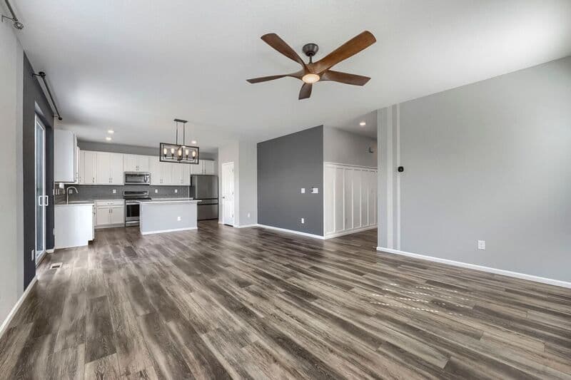 Aurora House: 6181 N Malaya St