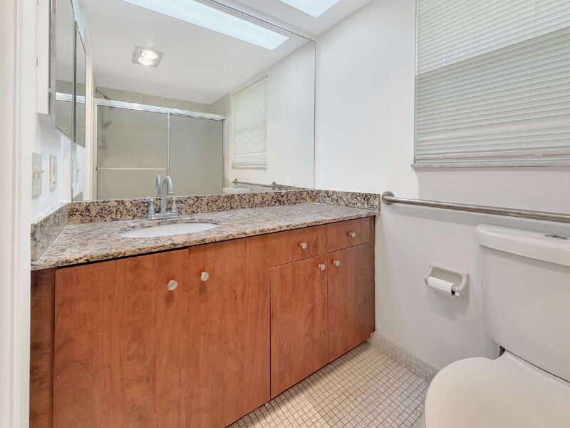 POMPANO BEACH Condo: 3641 Oaks Clubhouse Drive