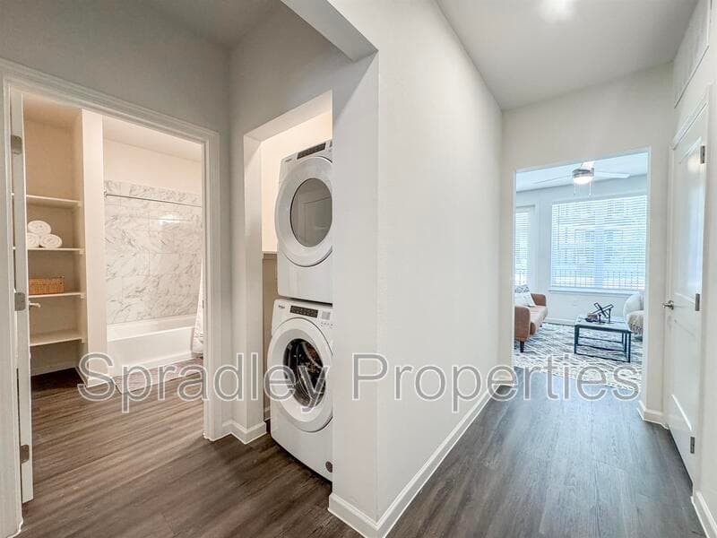 Belton Condo: 710 Shine St.