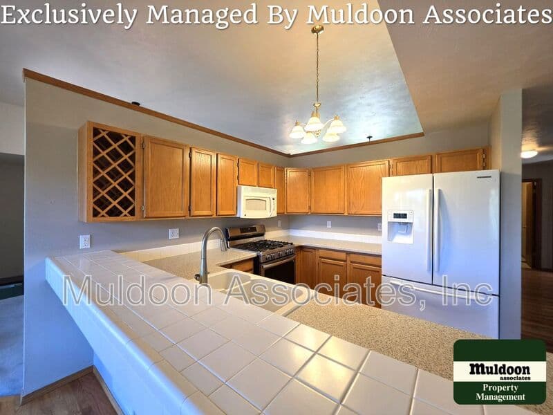 Colorado Springs House: 5552 Wells Fargo Dr