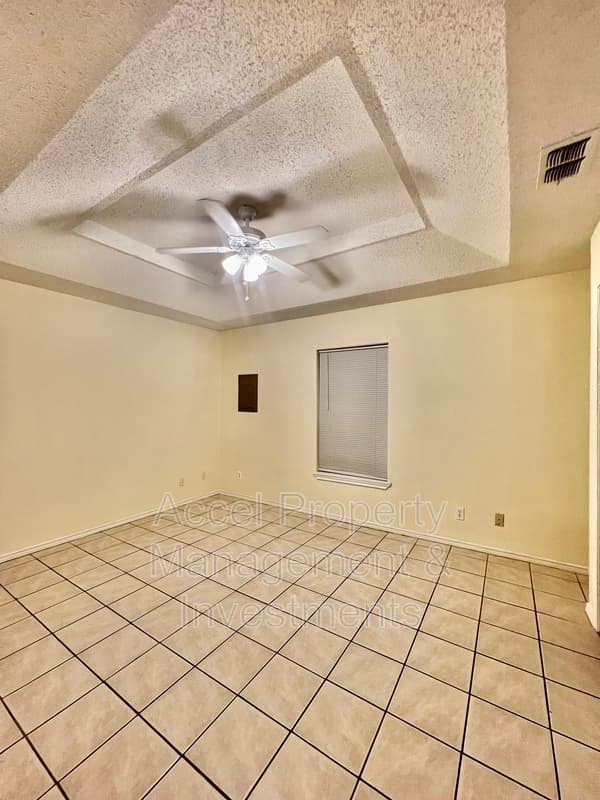 Edinburg Condo: 1201 Carmen