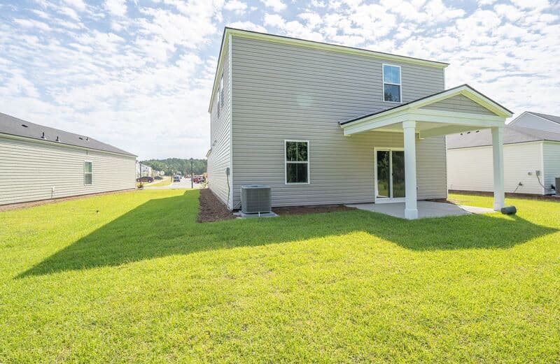 Bloomingdale House: 142 Geranium Way