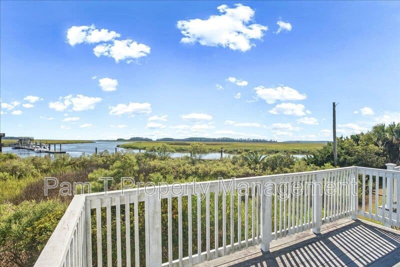 Savannah Townhome: 12502 Apache Ave