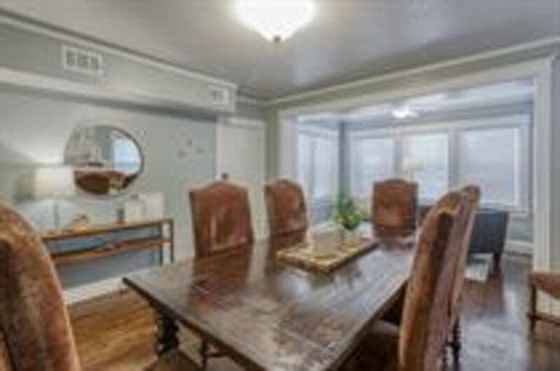 Kansas City Condo: 3400 Gillham Rd - 1N
