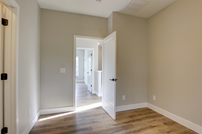 Guthrie House: 230 3rd Street
