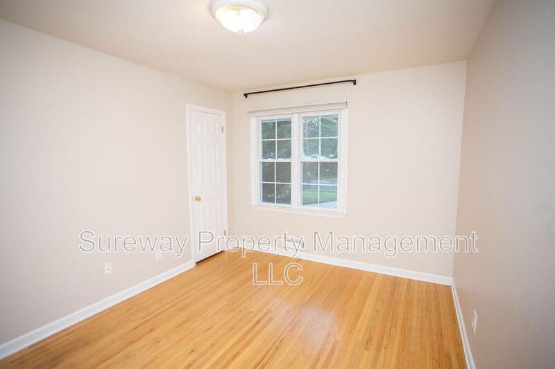 Cherry Hill House: 126 Sharrowvale Rd