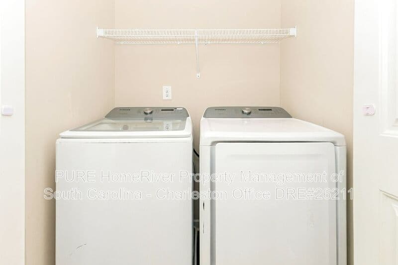 Goose Creek House: 160 Buchanan Cir