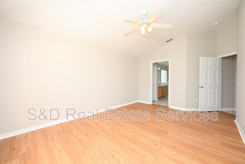 Lakeland House: 3518 Remington Oaks Way