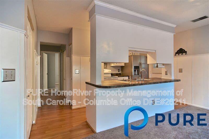 Columbia House: 17A Battery Walk Ct