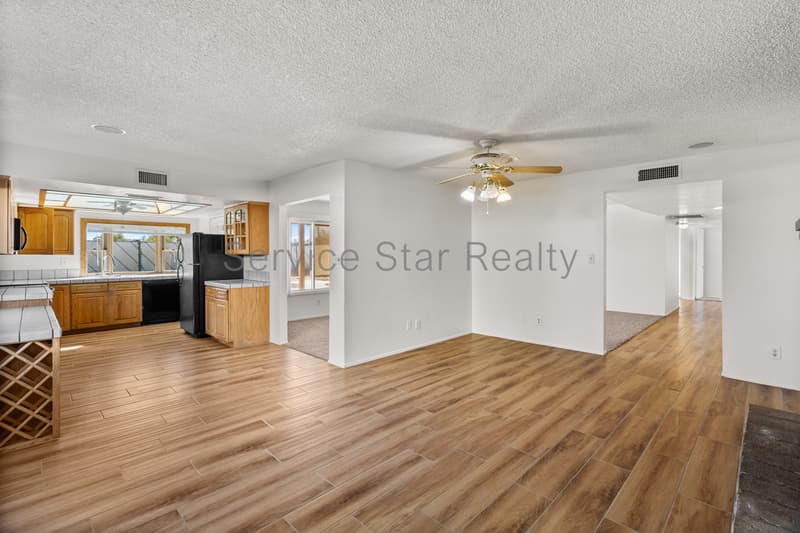 Phoenix House: 4123 W Hearn Rd