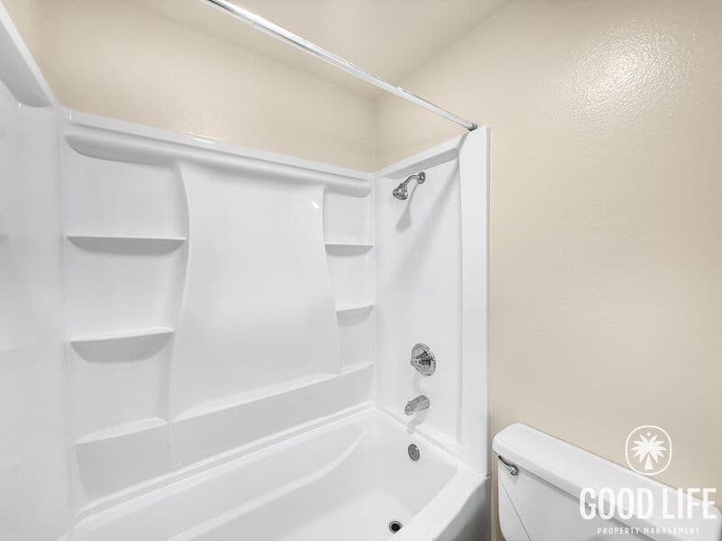 Garden Grove House: 5848 Chapman Ave