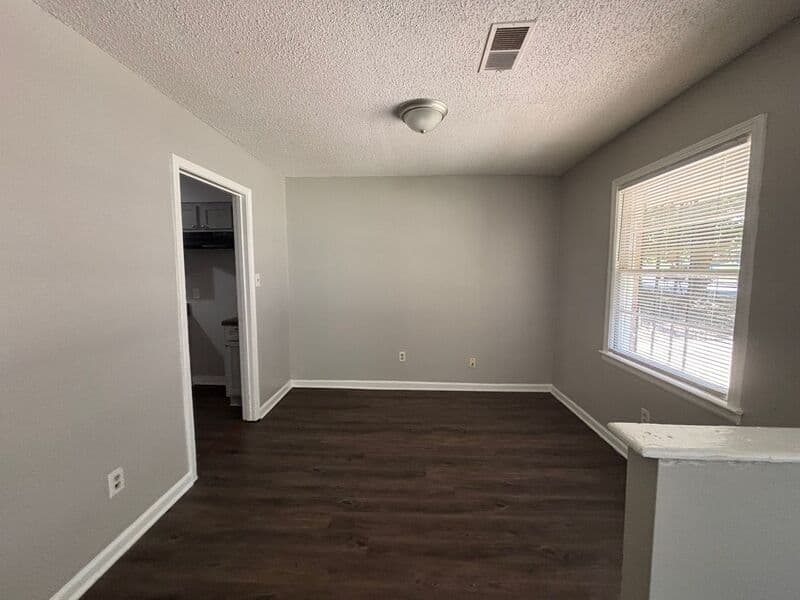 Memphis House: 3581 Kensett Dr