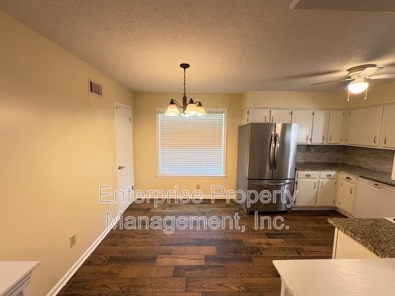 Collierville House: 1116 Simmonsridge Drive