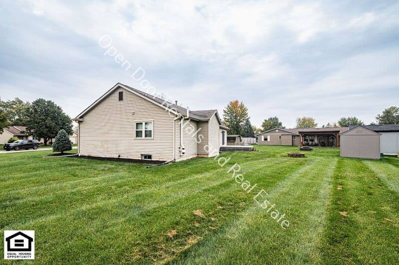 Woodburn House: 5021 Clovedale Dr