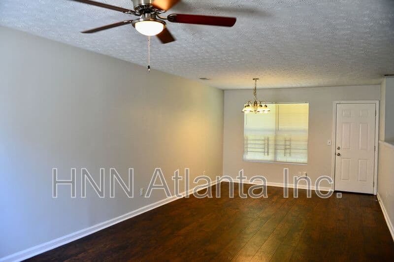 Ellenwood House: 4256 Viewpoint LN.