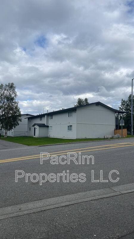 Anchorage House: 3310 Boniface Parkway #20