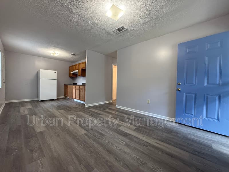 Memphis House: 3501 Hicky St