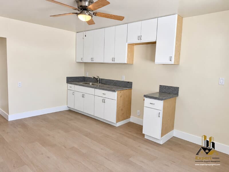 Roseville House: 414 6th Street