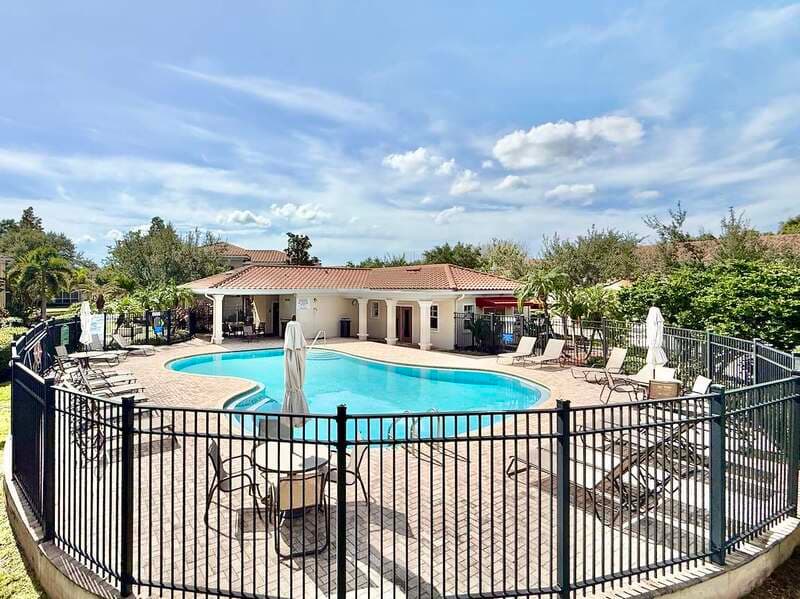 St. Petersburg Townhome: 131 Valencia Circle - 1