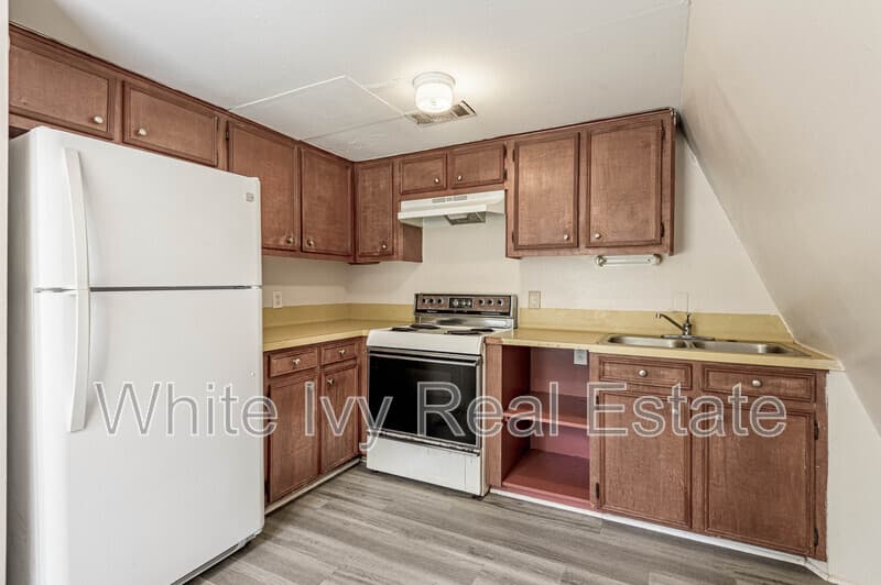 Huntsville House: 712 Cline Unit A