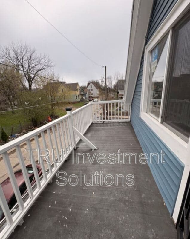 Milwaukee Condo: 2939 North 13th Street - 2939A