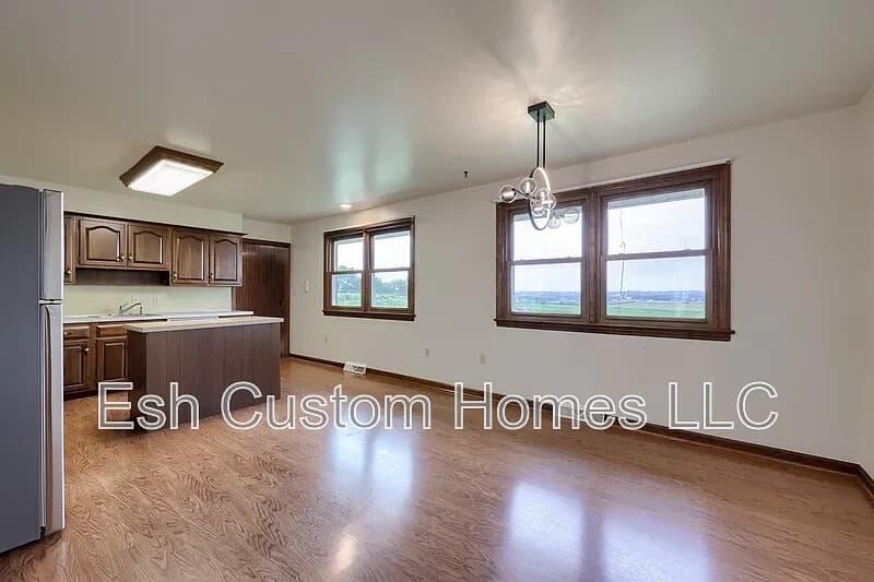 Lancaster House: 2208 Forry Road