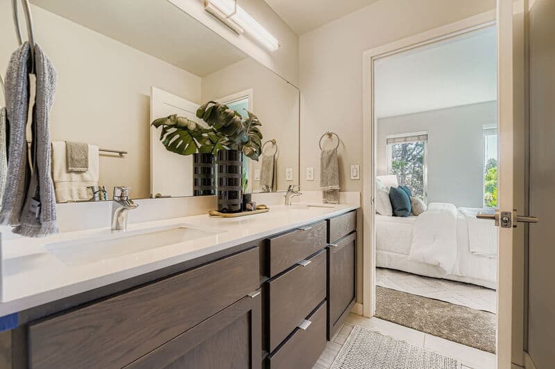 Seattle Condo: 1819 SW 96th Lane