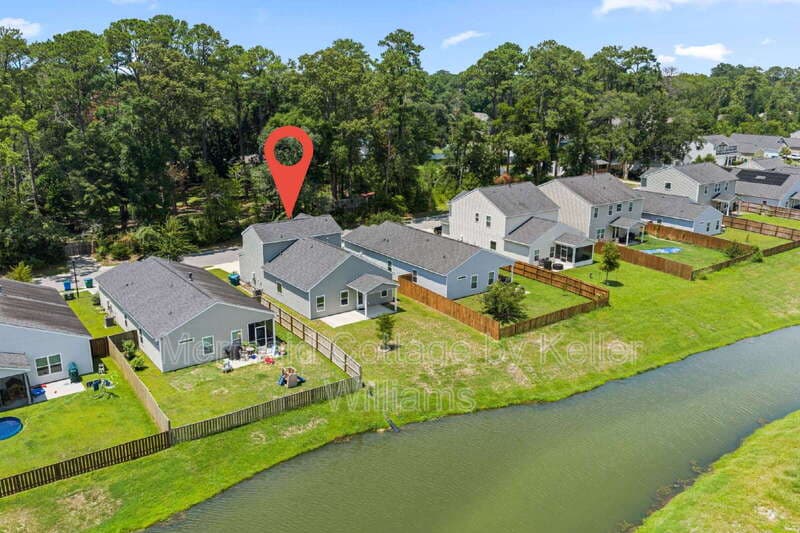 Beaufort House: 85 Great Bend Drive