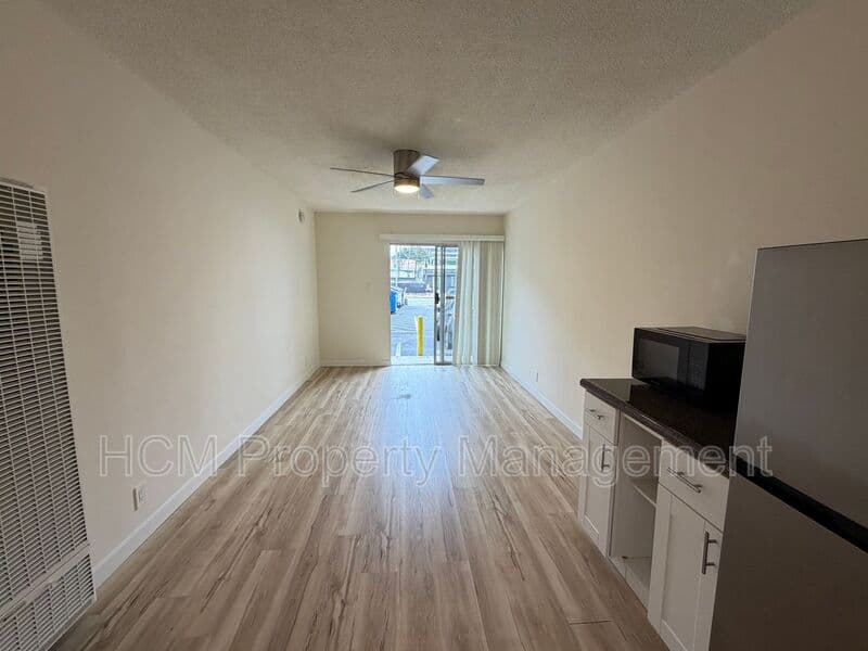 Los Angeles Condo: 1661 Sawtelle Blvd