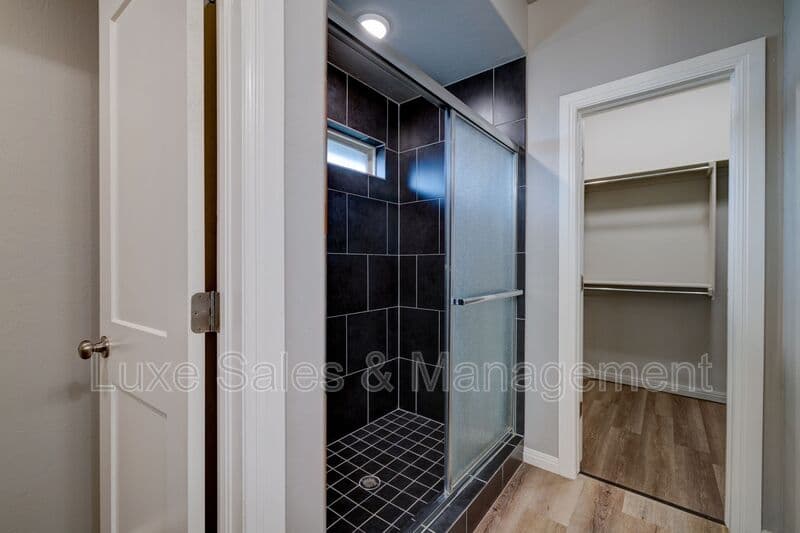 Edmond House: 6259 NW 177th Circle
